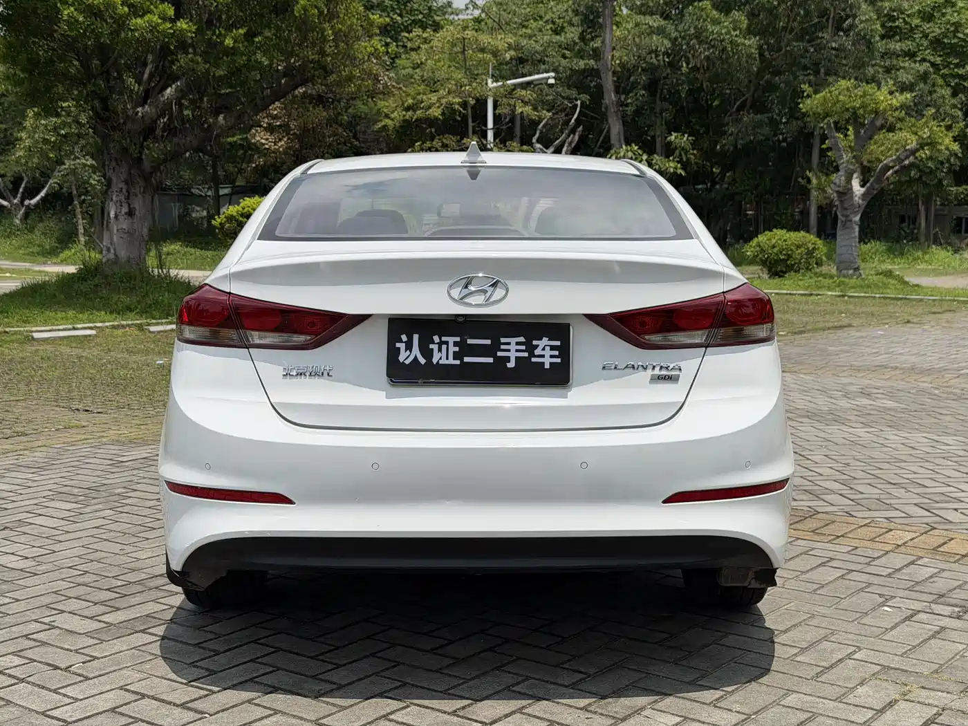 Hyundai Elantra 2016 Model 1.6L Automatic Smart Elite фото 13