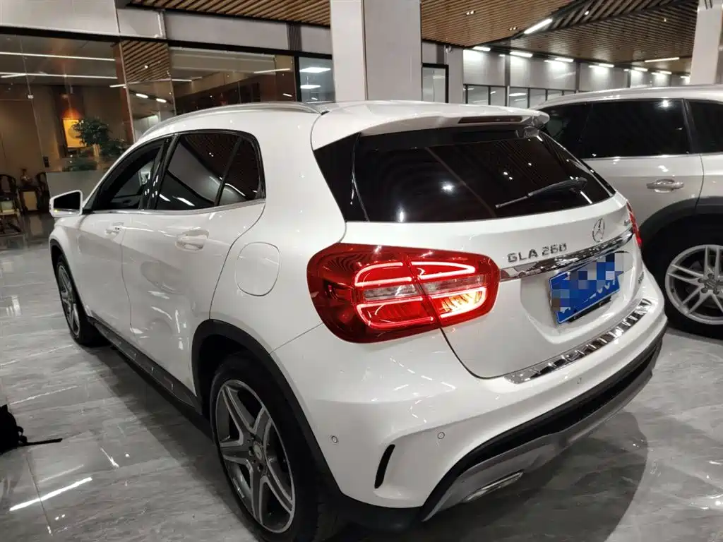 Mercedes-Benz GLA 2015 GLA 260 4MATIC Sport фото 23