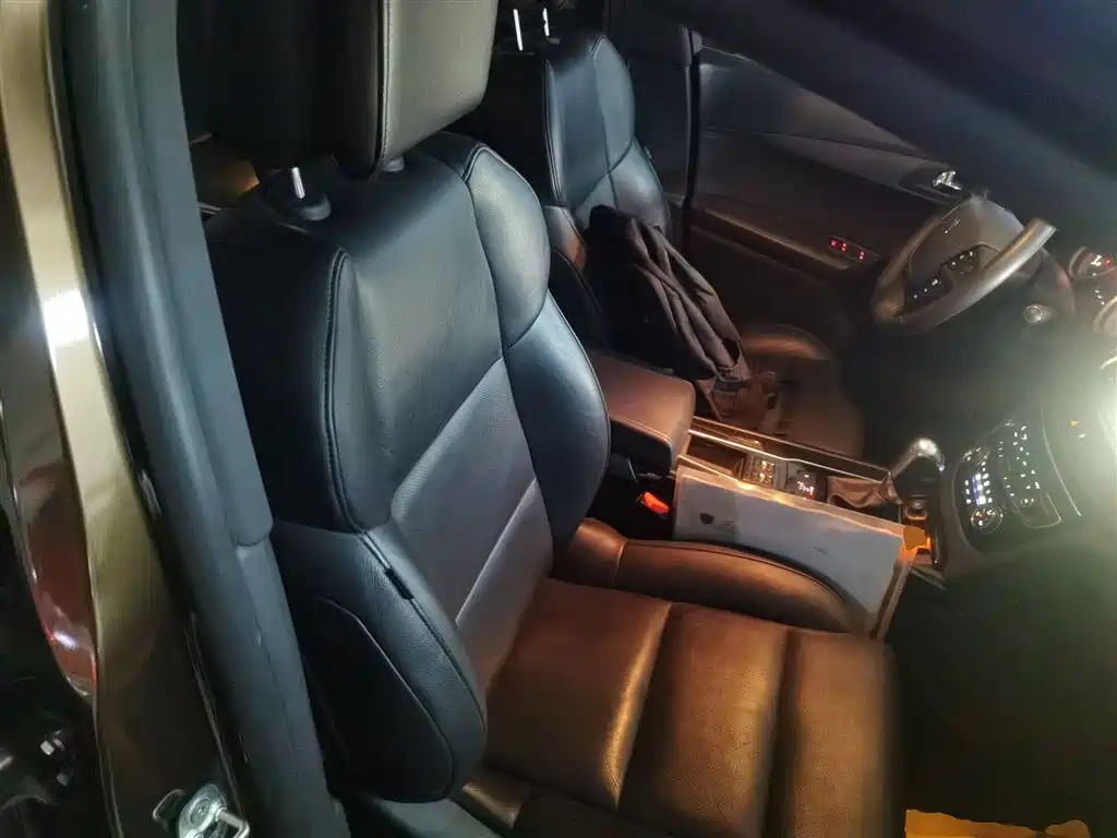 Peugeot 508 2015 1.6THP Auto Excellence Edition фото 23