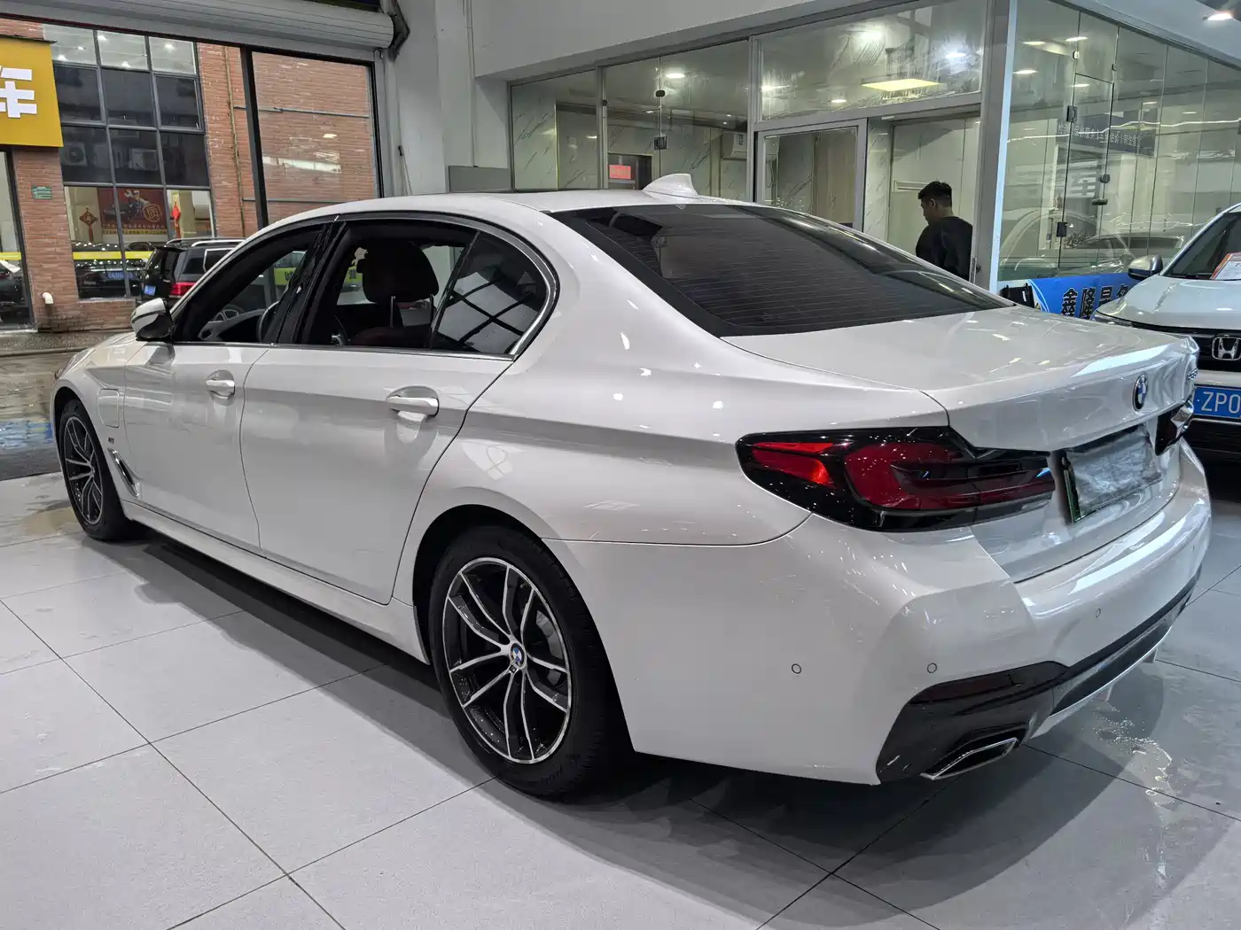 BMW 5 SERIES NEW ENERGY