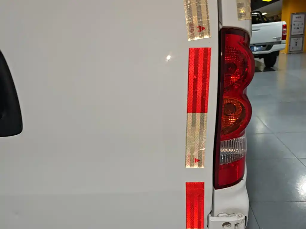 Lingshi Auto Ling Shi Golden Warehouse 2024 2024 Economy Edition First Class Cabin
