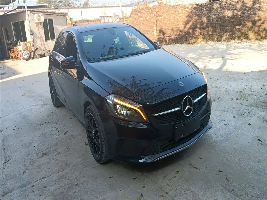 Mercedes-Benz A-Class (Import) 2017 Facelift A 200 Dynamic фото 22
