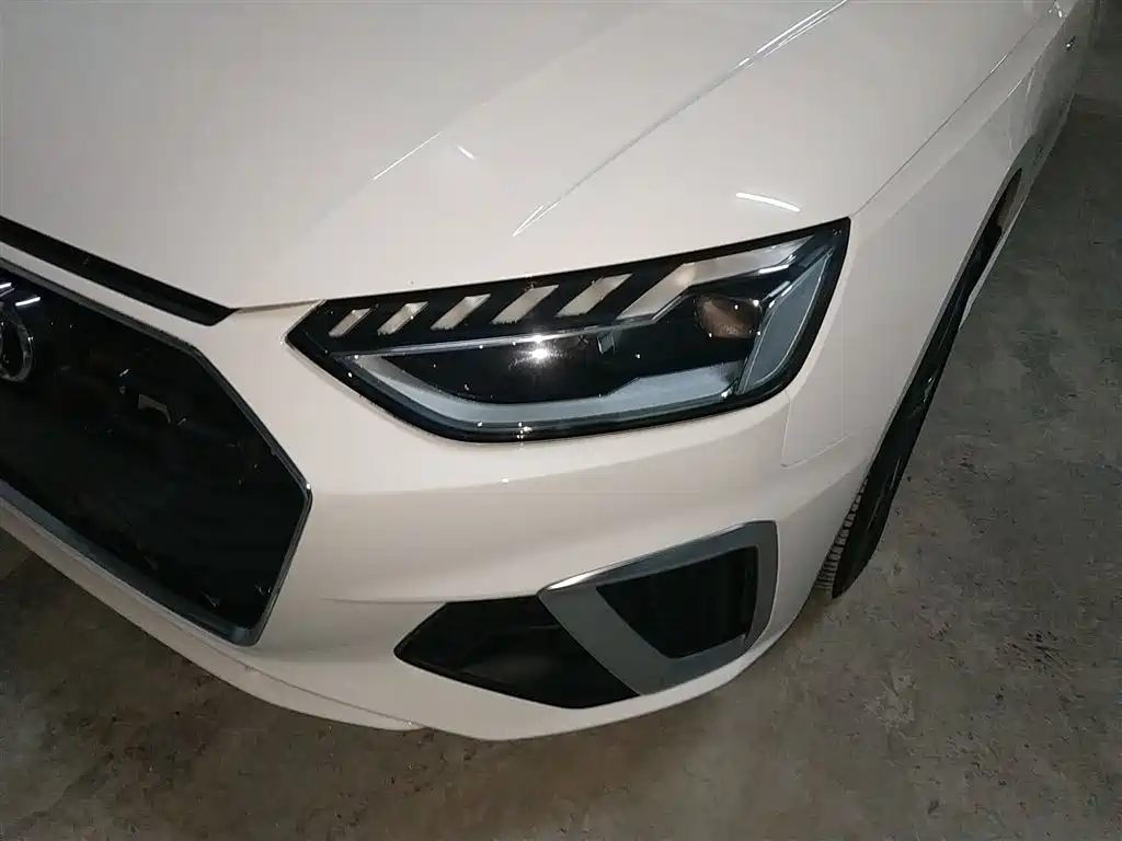 Audi A4L 2020 40 TFSI Luxury Dynamic фото 24