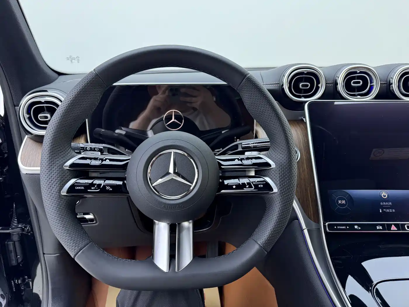 Mercedes-Benz GLC 2024 GLC 300 L 4MATIC Dynamic 5-seater фото 10