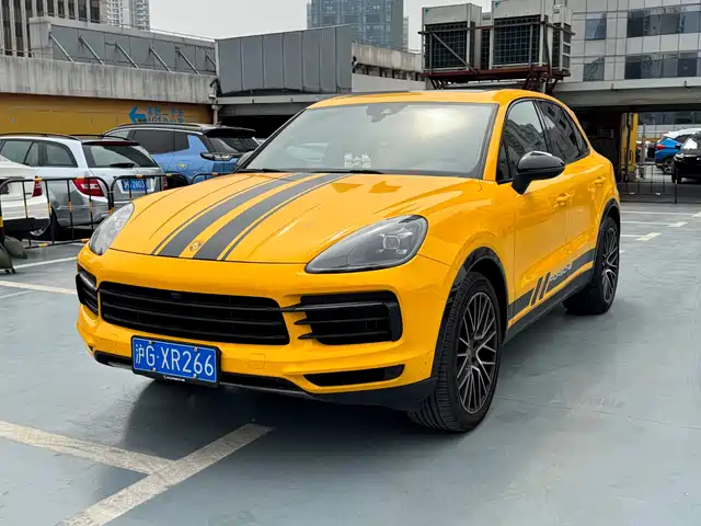 PORSCHE CAYENNE
