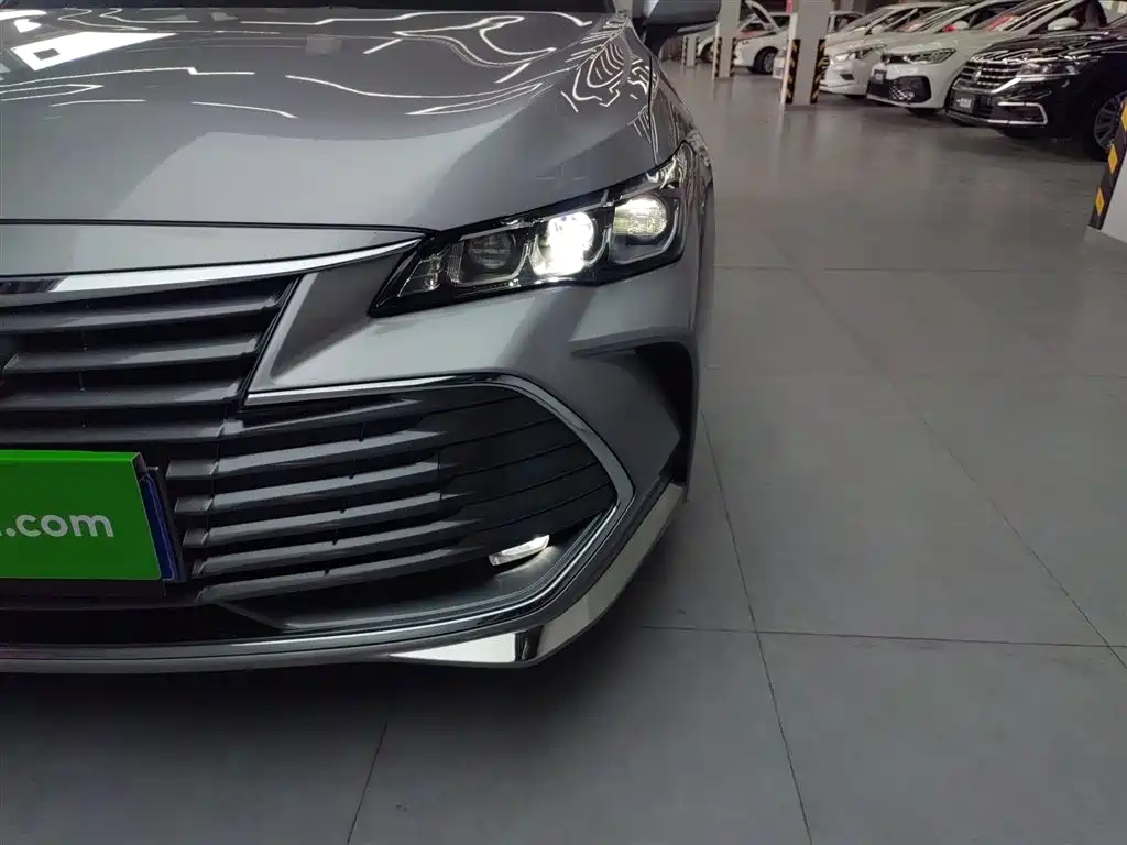 Toyota Avalon 2021 2.5L Luxury Edition фото 18