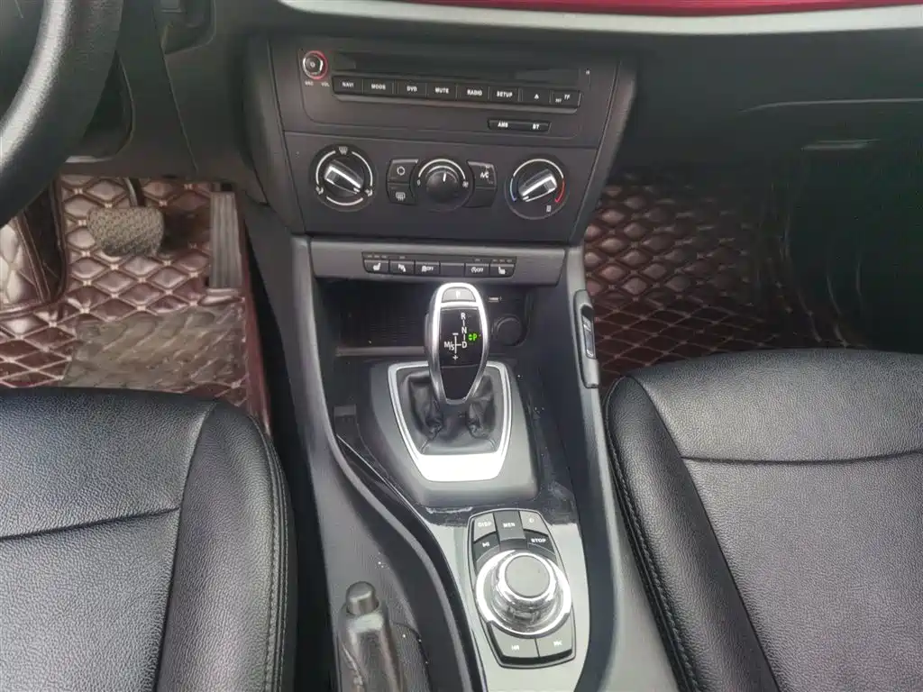 BMW X1 2015 Model sDrive18i Fashion Advanced Edition фото 14