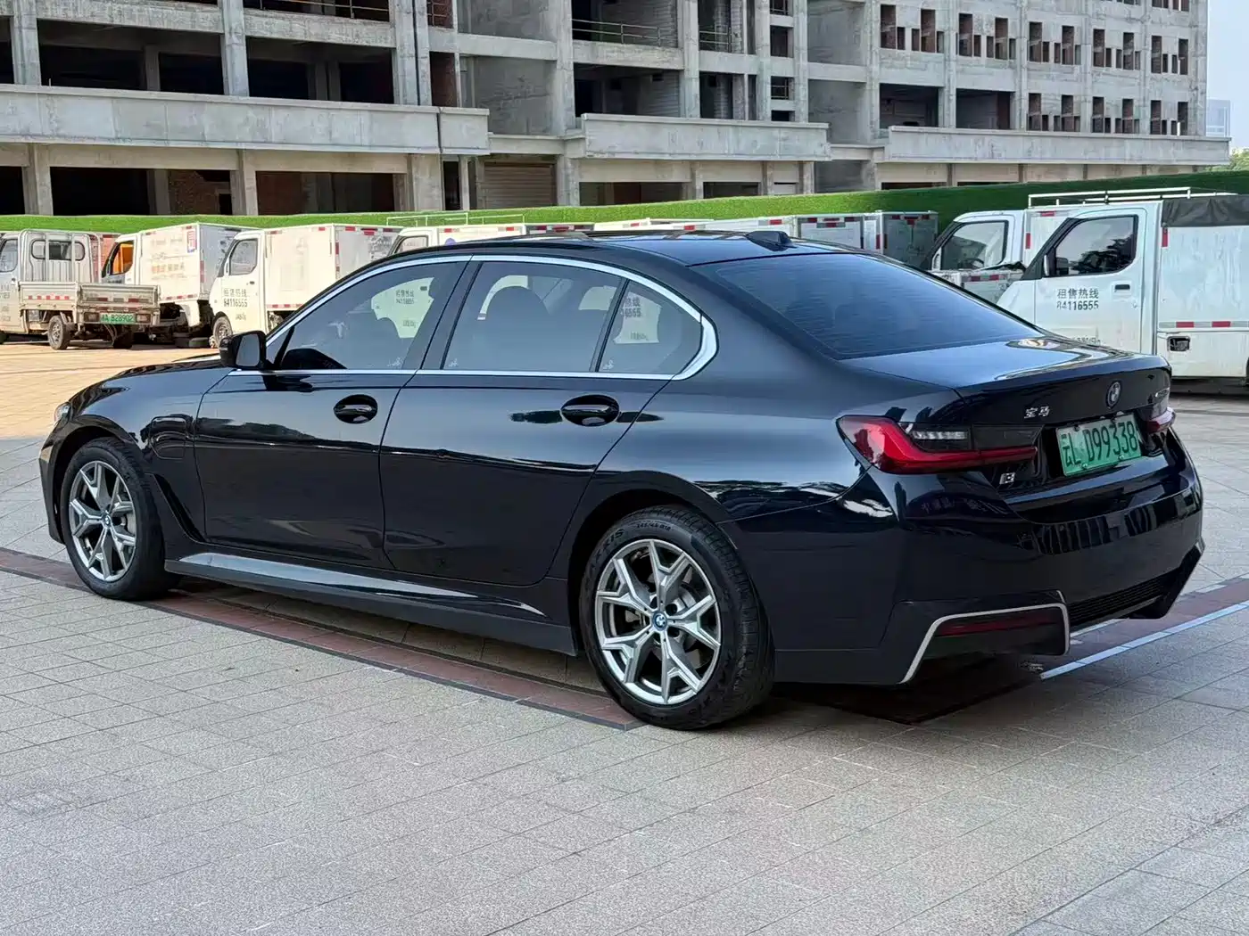 BMW i3 2024 eDrive 35 L фото 9
