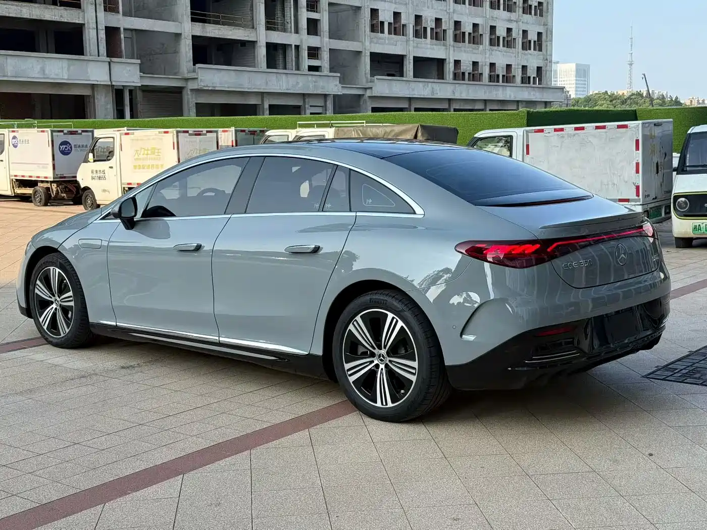 Mercedes-Benz EQE 2022 350 Pioneer Edition фото 7