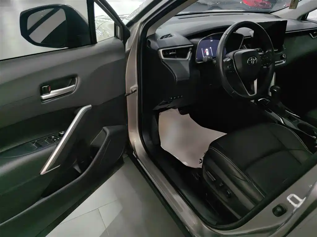Toyota Frontlander 2023 2.0L Smart Hybrid Dual Engine Prestige Edition фото 16
