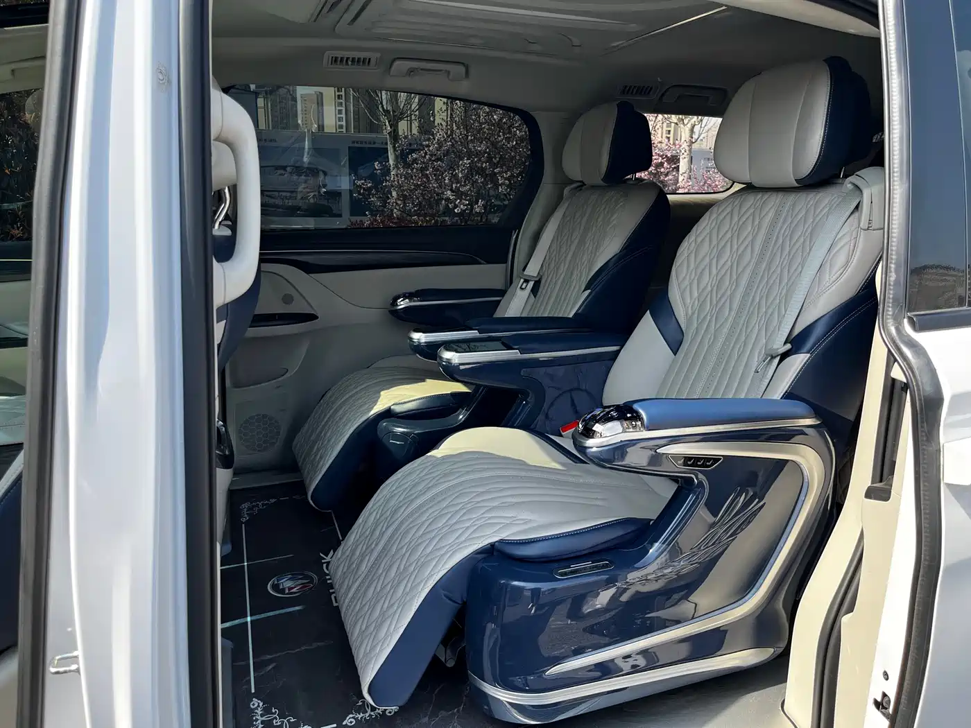 Buick GL8 2022 ES Landmark 653T Comfort фото 9