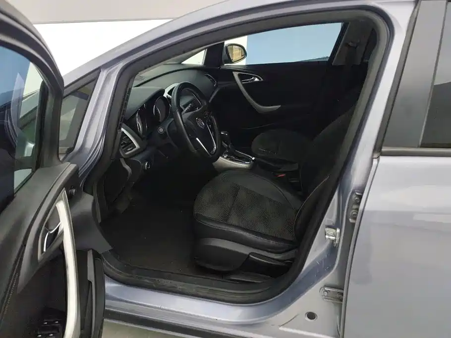 Фото 9 - Buick Excelle
