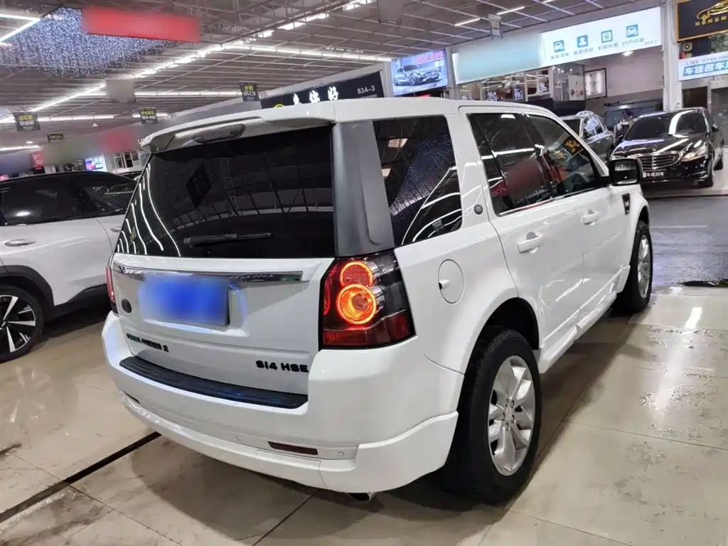 Land Rover Freelander 2 2014 2.0T Si4 HSE Gasoline Edition фото 5