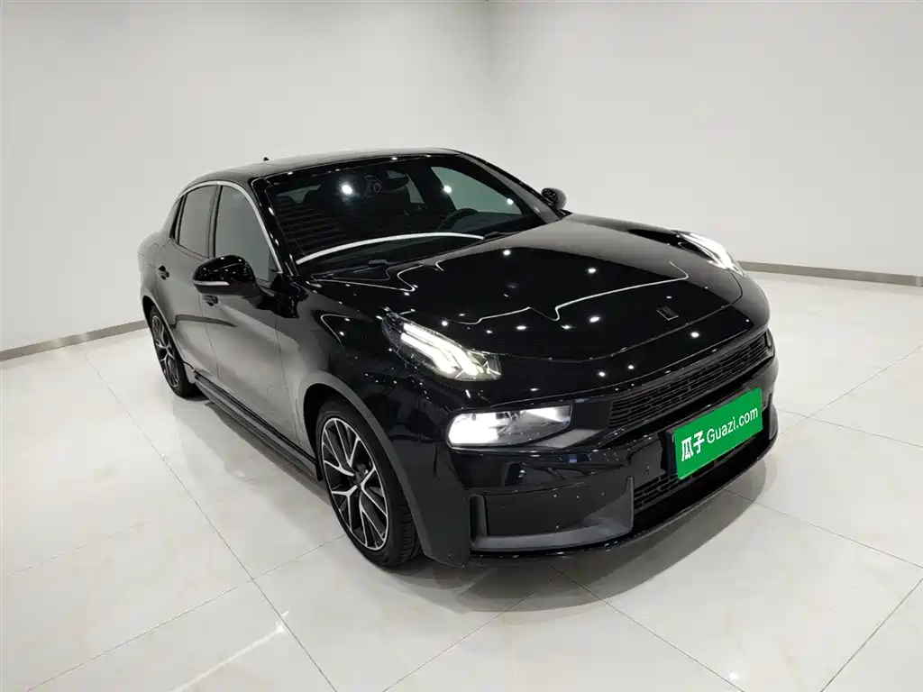 Lynk & Co 03 2021 2.0TD Auto Jin Champion Edition фото 4