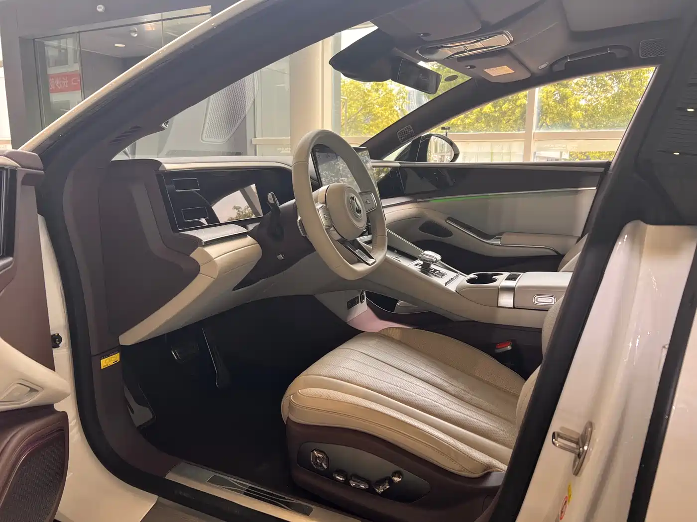 Denza Z9GT 2024 1100 AWD Ultra Edition фото 4