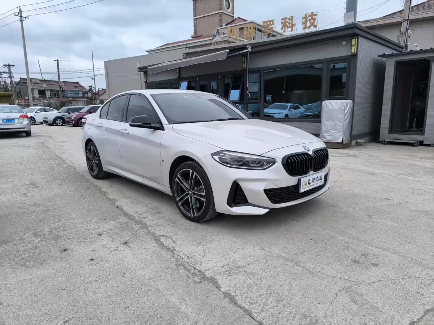 BMW 1 Series 2022 125i M Sport Shadow Edition фото 3