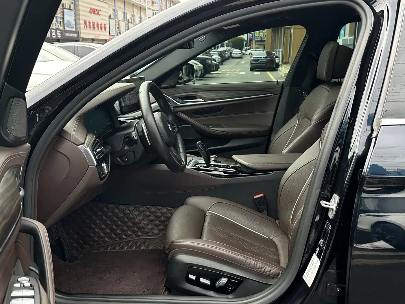 BMW 5 Series 2022 Facelift II 530Li Premium Package M Sport фото 10