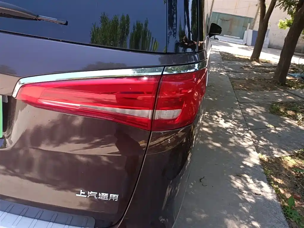 Buick GL8 2017 ES 28T Flagship China V фото 8