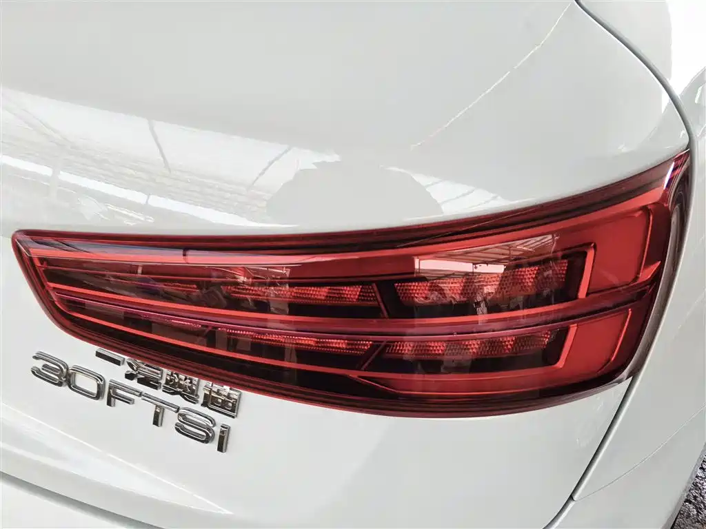 Audi Q3 2017 30 TFSI Fashion фото 8