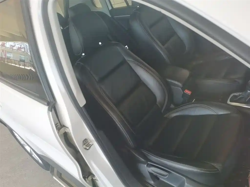 Volkswagen Tiguan 2016 280TSI Automatic 2WD Silk Road Comfort фото 25
