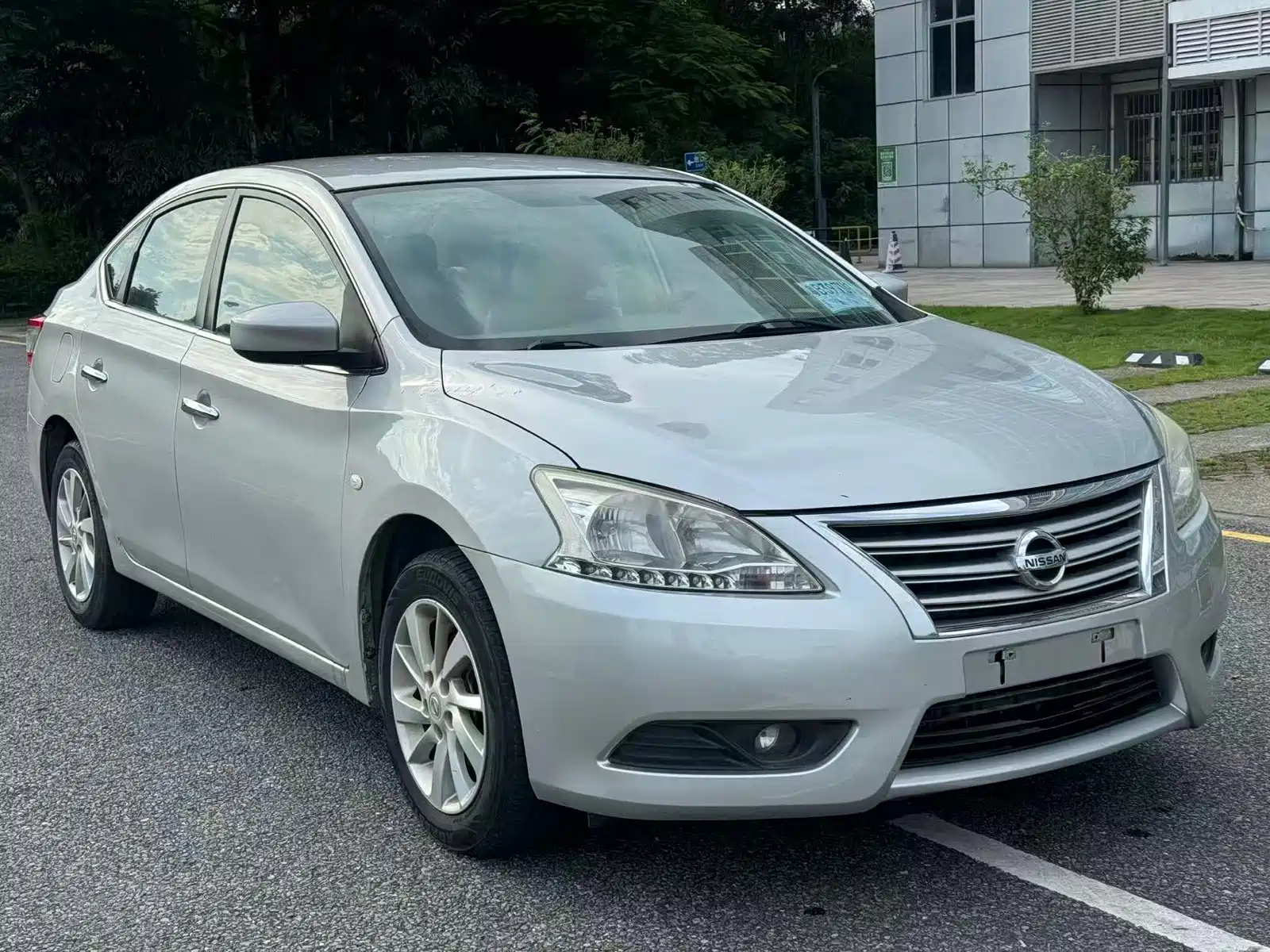 Фото 2 - Nissan Sylphy