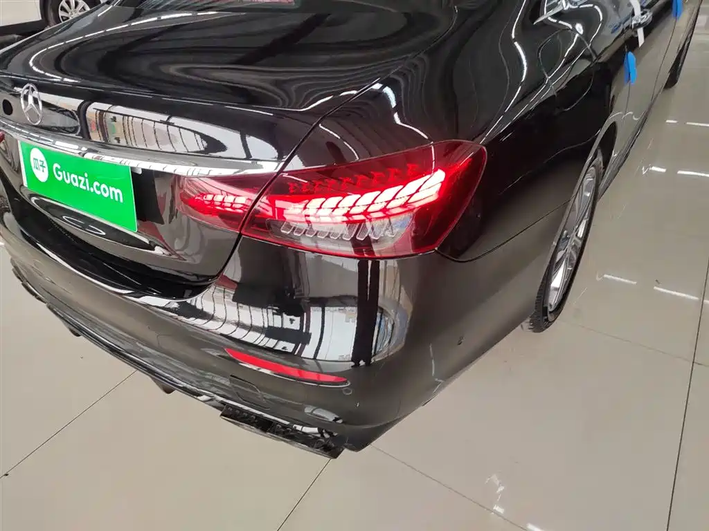 Mercedes-Benz E-Class 2023 E 260 L Sport фото 24