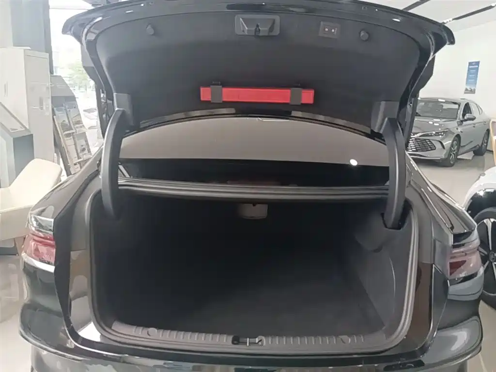 BYD Han 2025 DM-i 125KM LiDAR Smart Driving фото 19