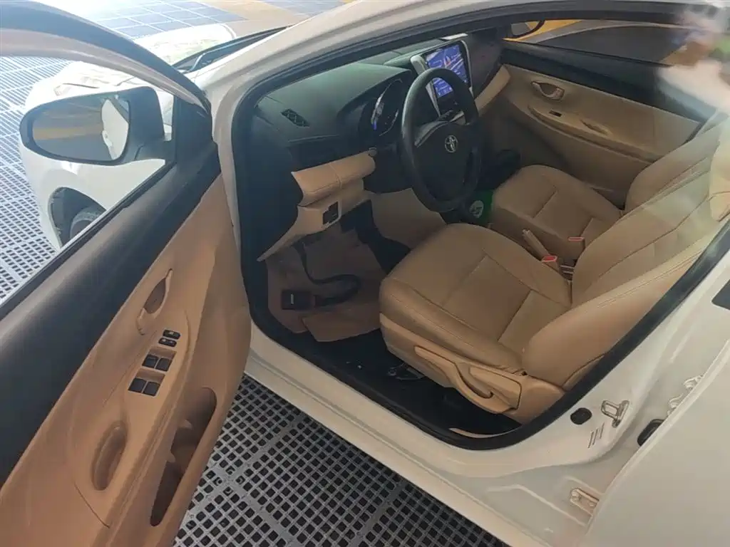 Toyota Vios 2017 1.5L CVT Pioneer фото 16