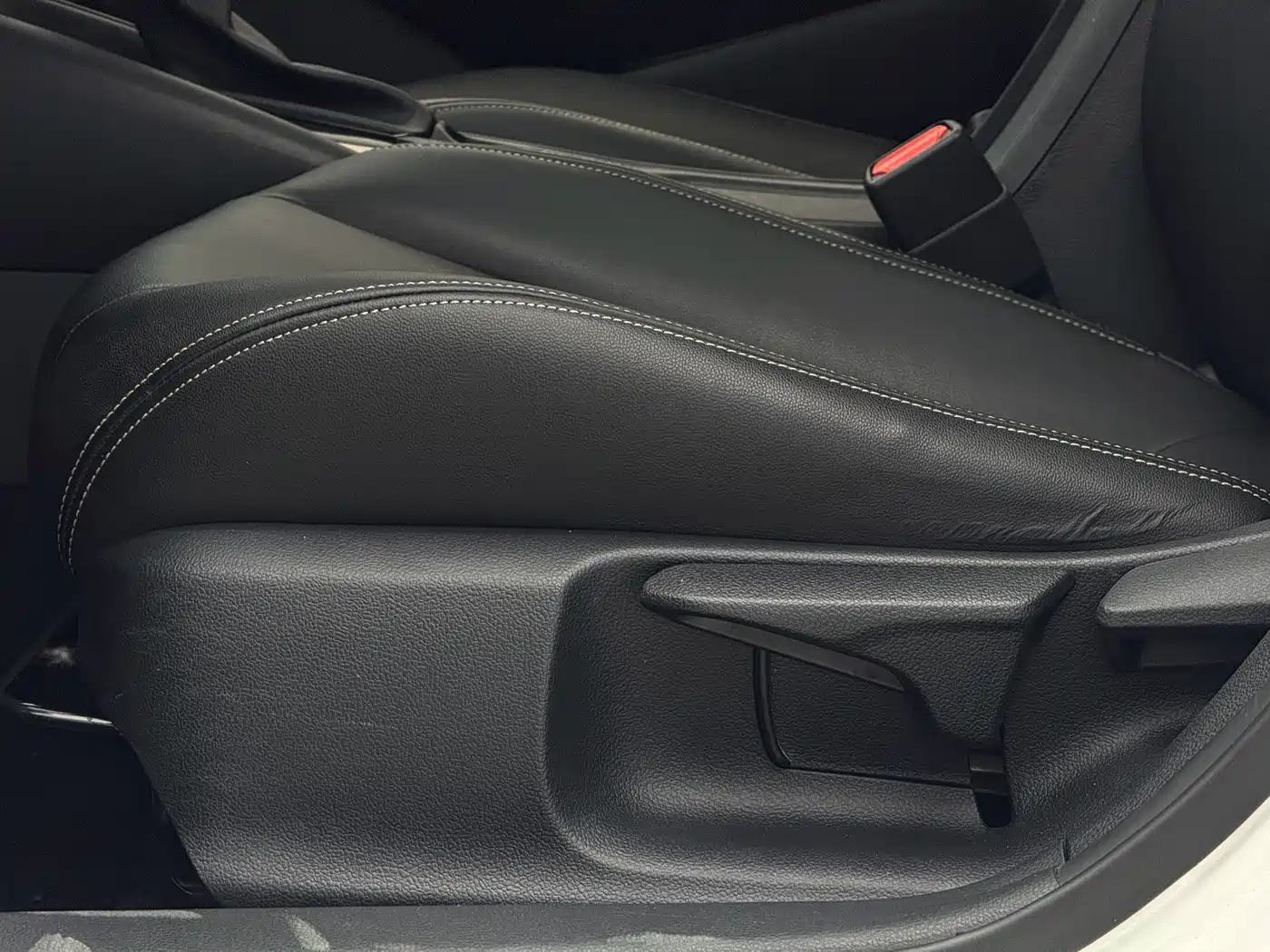 Toyota Corolla 2021 1.2T S-CVT Elite PLUS Edition фото 21