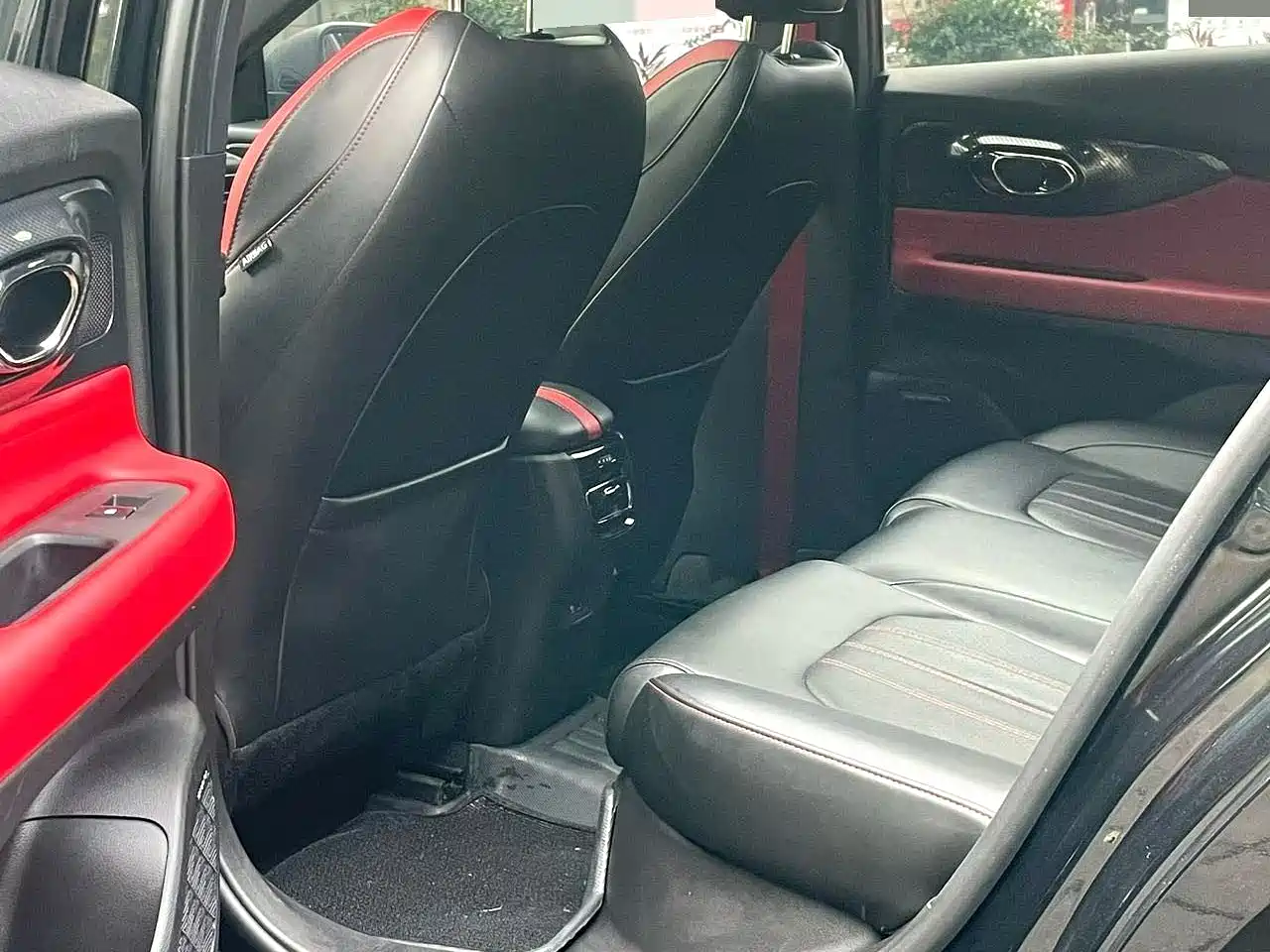 GAC Trumpchi Trumpchi Emkoo 2022 270T DCT J16 Galaxy Fighter Edition фото 5