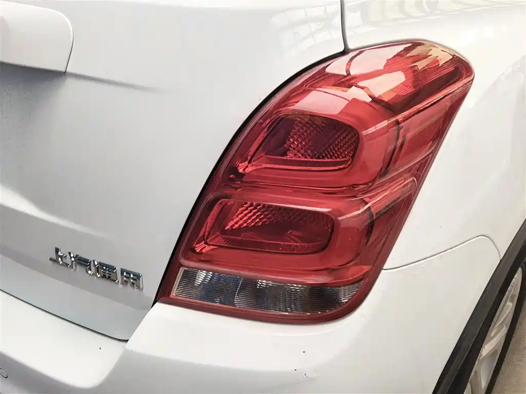 Chevrolet Trax 2017 1.4T Automatic 2WD Luxury фото 8