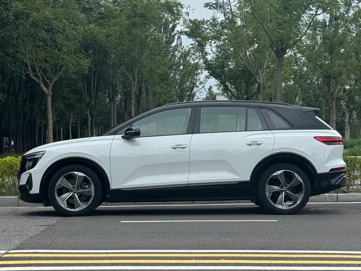 2024 Audi Q5 e-tron