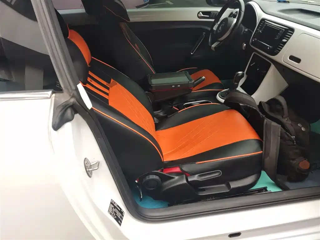 Volkswagen Beetle 2018 180TSI Easy Joy Edition фото 20
