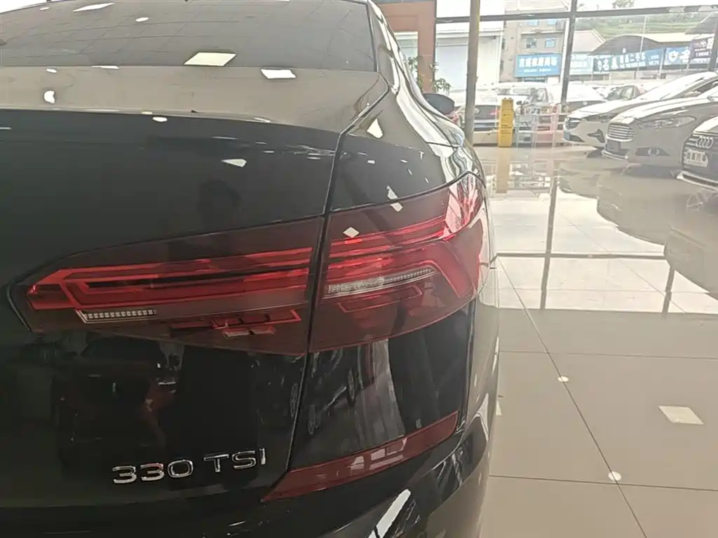 Volkswagen Passat 2021 Model 330TSI Elite Edition фото 8