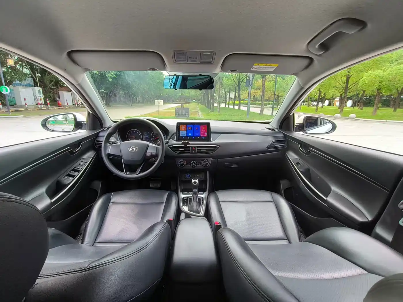 Hyundai Elantra 2020 1.6L Auto GL Pleasing Edition фото 6
