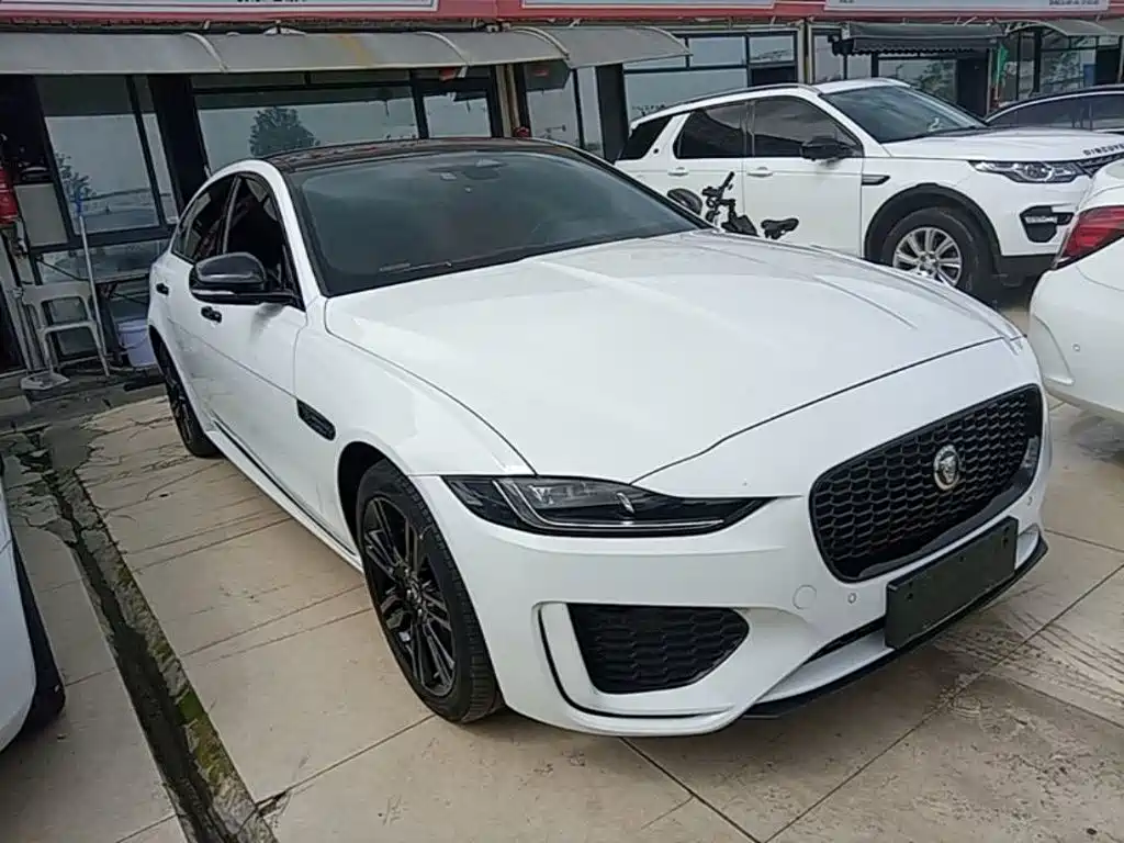 Jaguar XEL 2024 2024 Model 2.0T 250PS R-DYNAMIC S Gloss Black Sport Edition