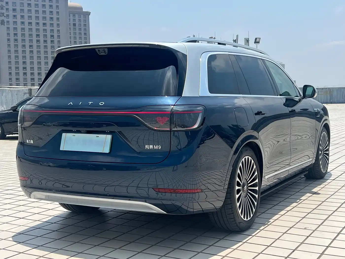 AITO Wenjie AITO M9 2025 Extended Range Ultra 52kWh 6-Seater фото 6