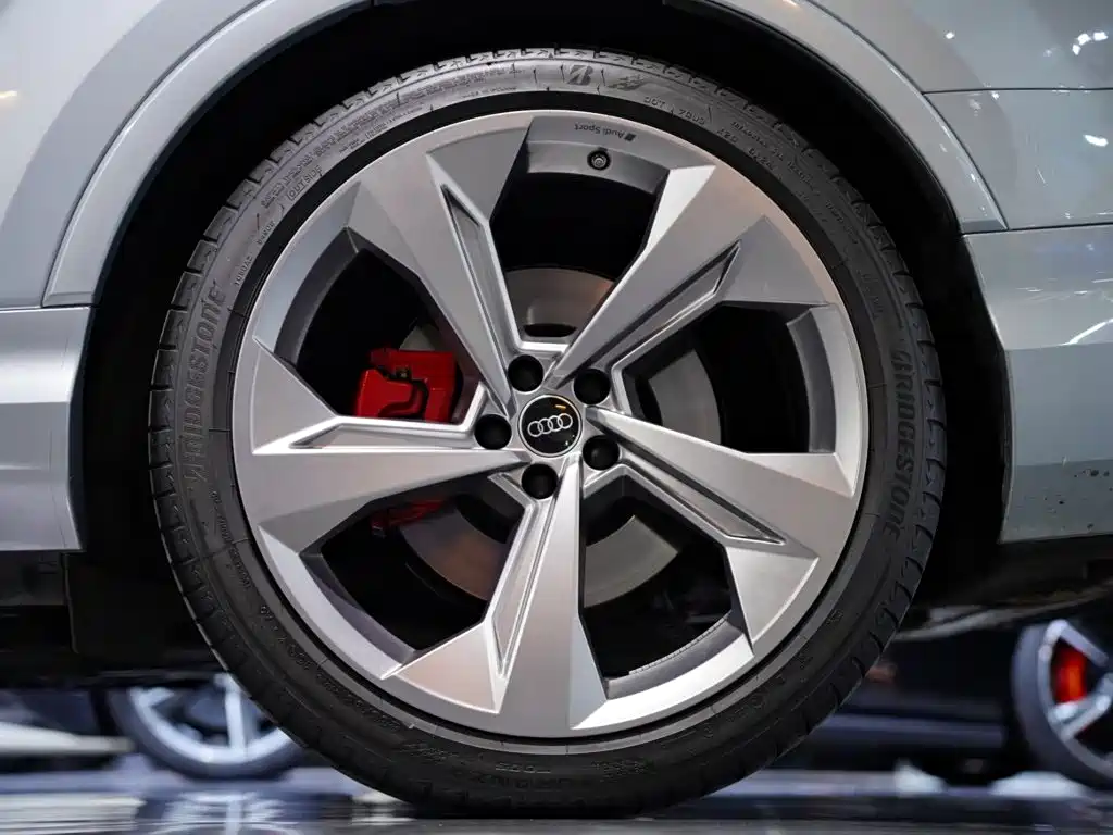 Audi SQ7 2024 2024 4.0 TFSI