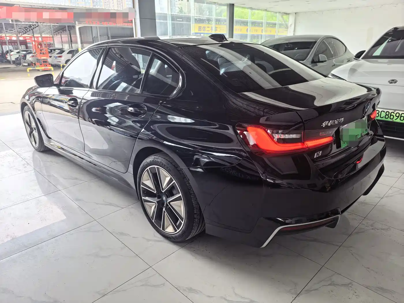 BMW i3 2024 eDrive 40 L Night Sport Package фото 7