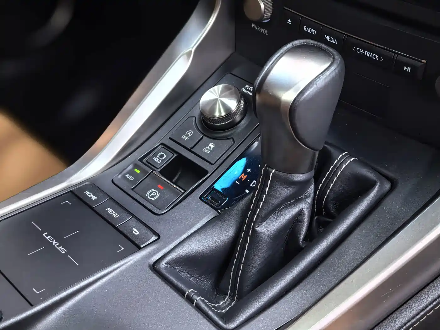 Photo 25 - Lexus NX