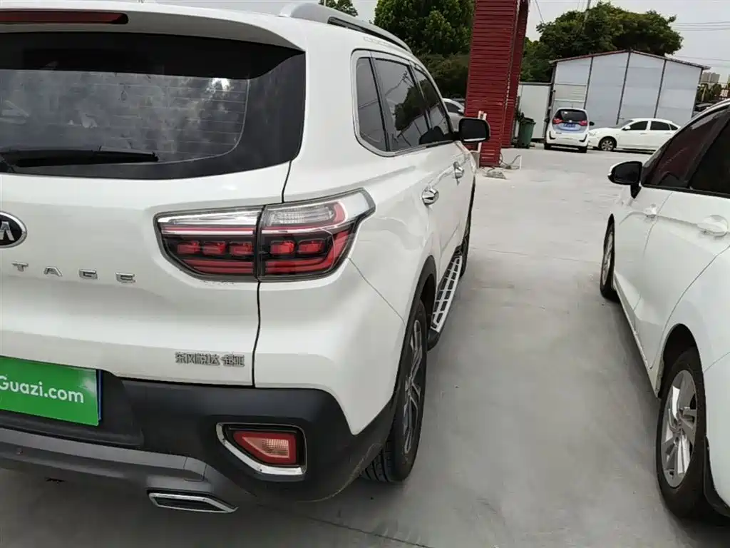 Kia Sportage 2019 2.0L Automatic Smart Luxury Edition фото 8