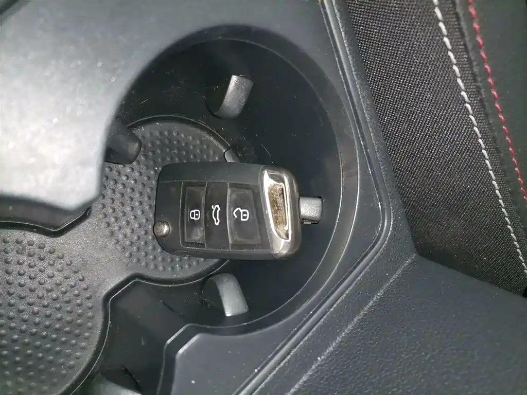 Volkswagen Tayron 2019 330TSI 2WD Luxury China VI фото 17