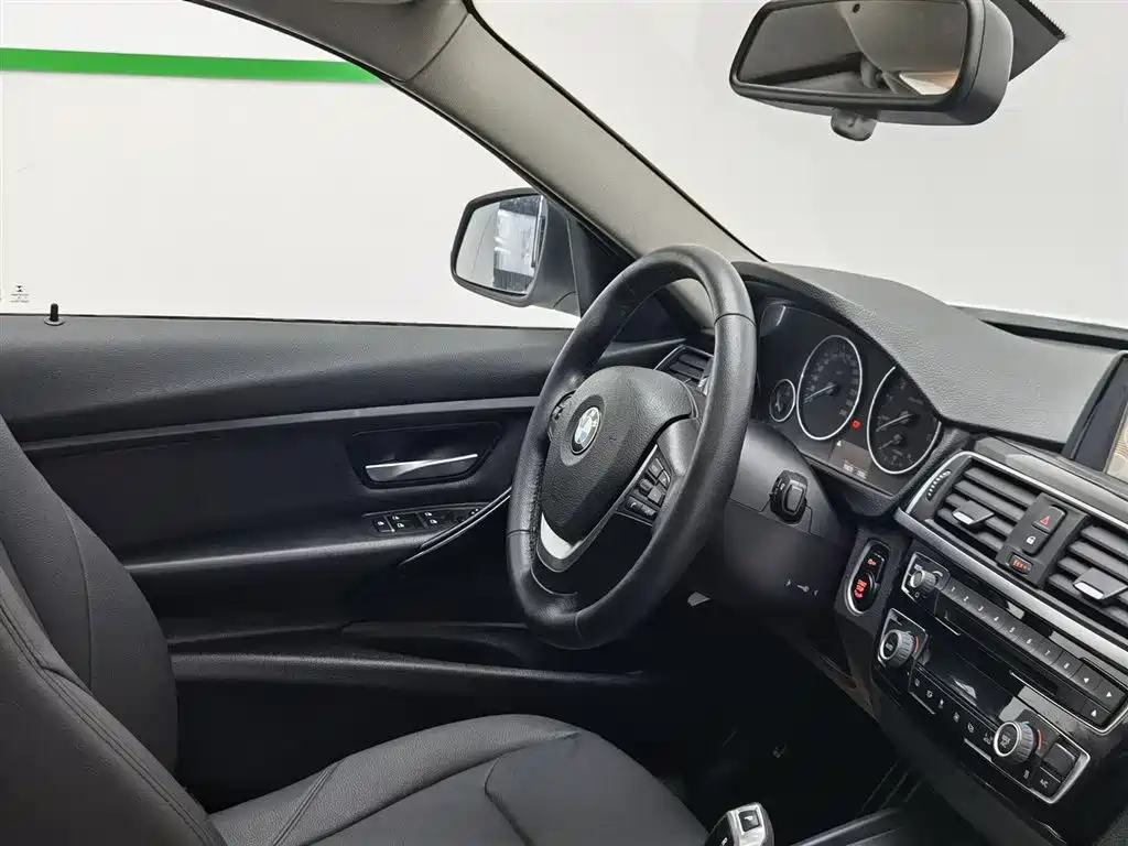 BMW 3 Series 2016 316Li Fashion фото 22