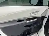 Фото 5 - Toyota Granvia