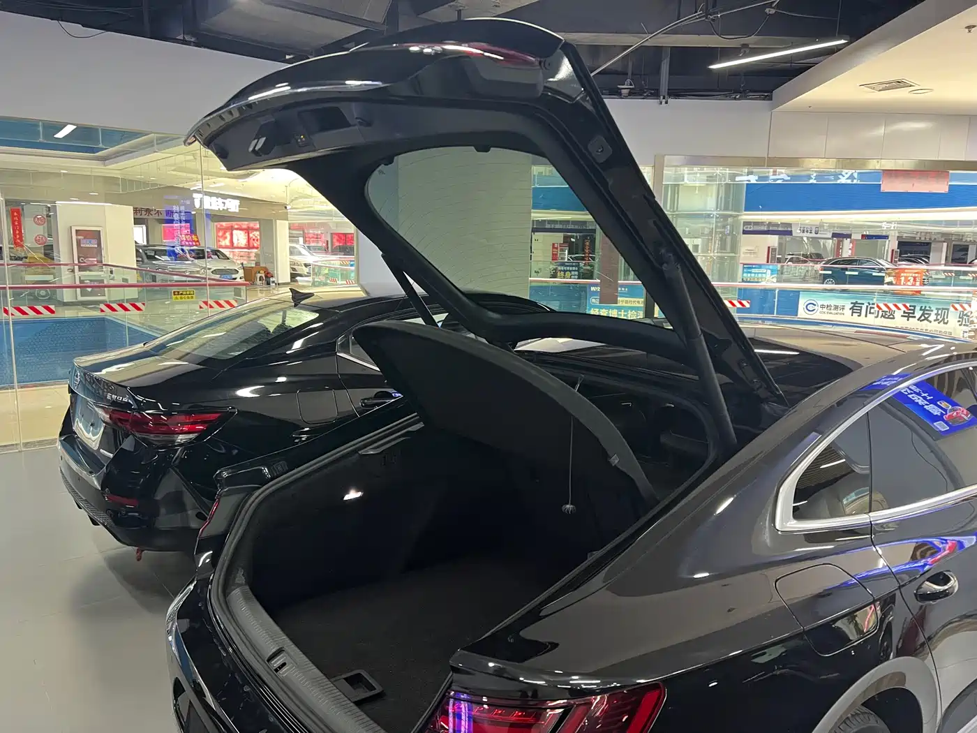 Volkswagen FAW-Volkswagen CC 2019 330TSI Charm Edition China VI фото 15