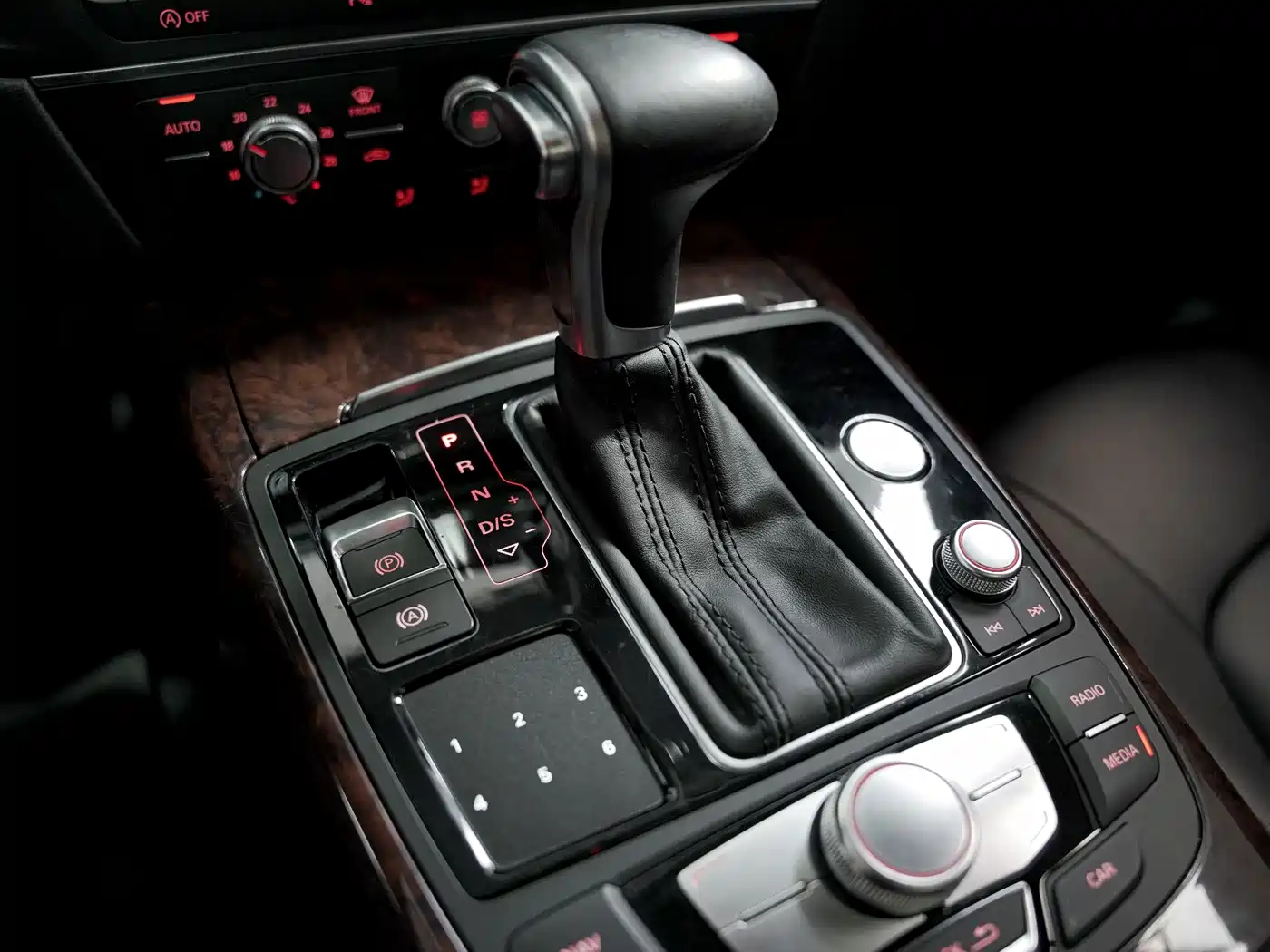 Audi A6L 2014 TFSI Standard фото 9