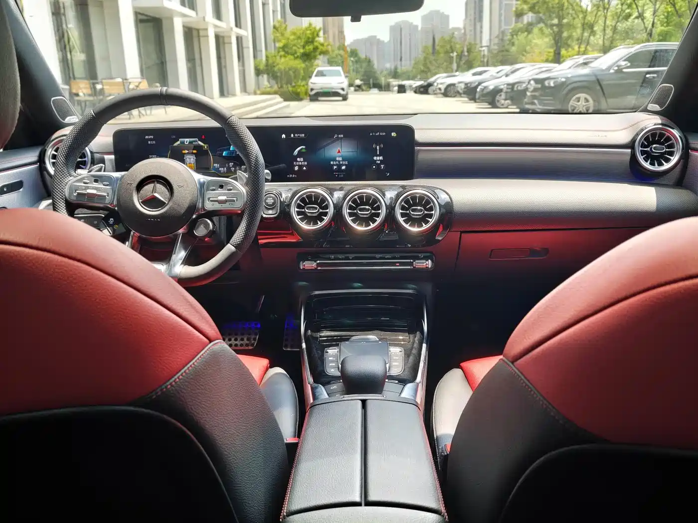 Mercedes-Benz A-Class AMG 2023 Model Year AMG A 35 L 4MATIC фото 20