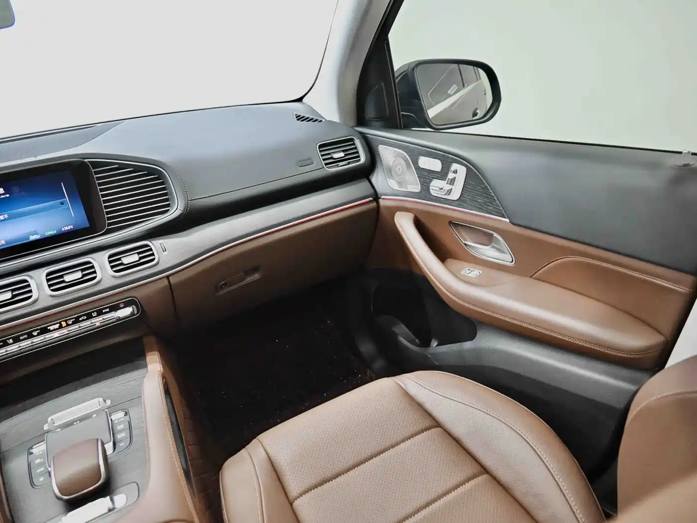 Mercedes-Benz GLE 2024 GLE 450 4MATIC Luxury фото 24