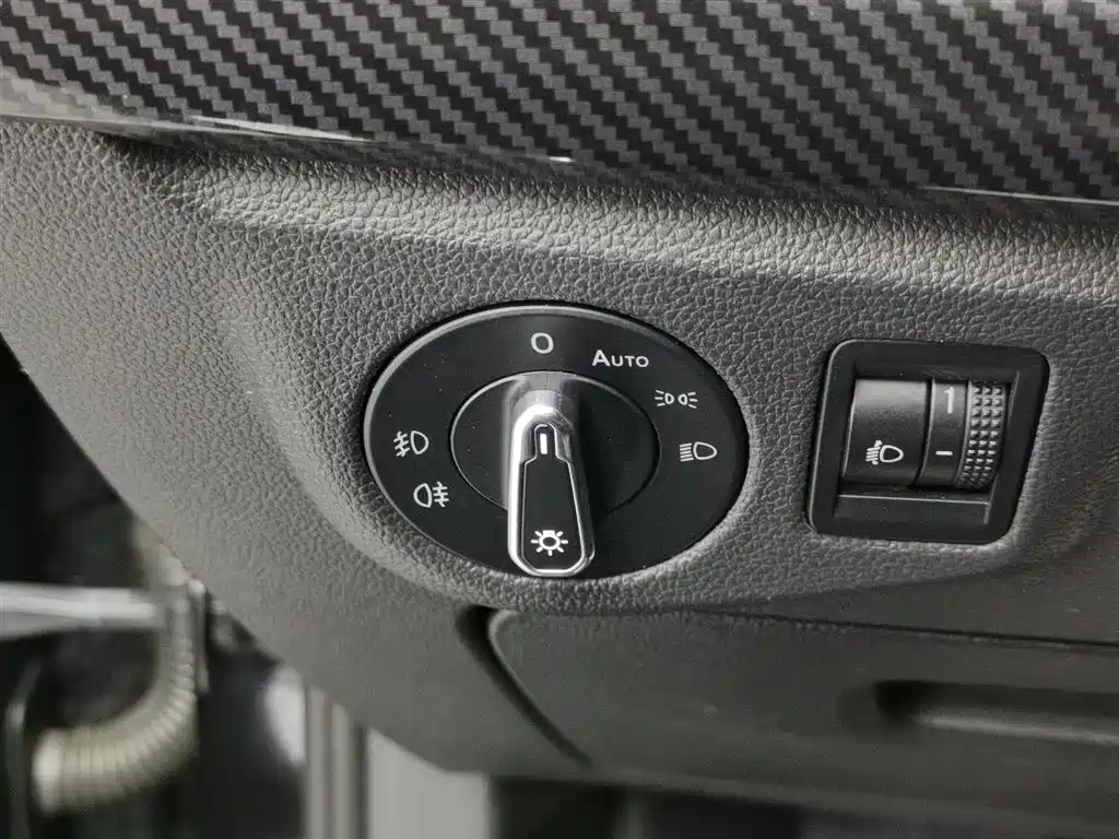 Volkswagen Lavida 2021 280TSI DSG Luxury Edition фото 21