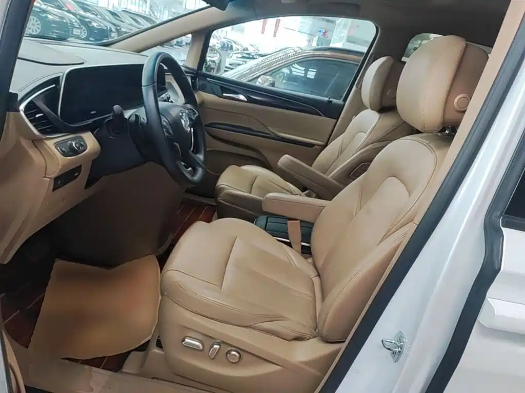 Buick GL8 2021 ES Landlord 653T Premium фото 15